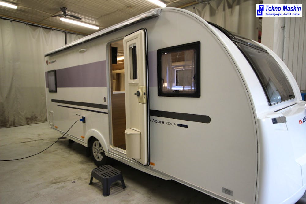 Adria ADORA 522 UP Alde varme-Pose markise.#1