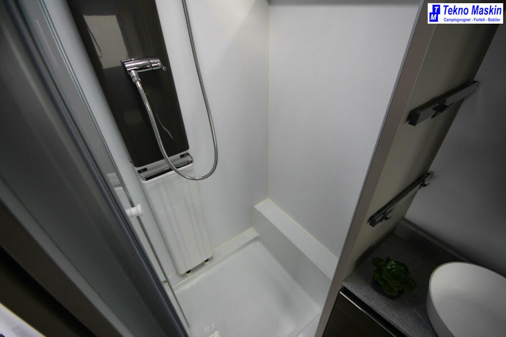 Adria Alpina 663 HT Alde - Alde gulv varme#21