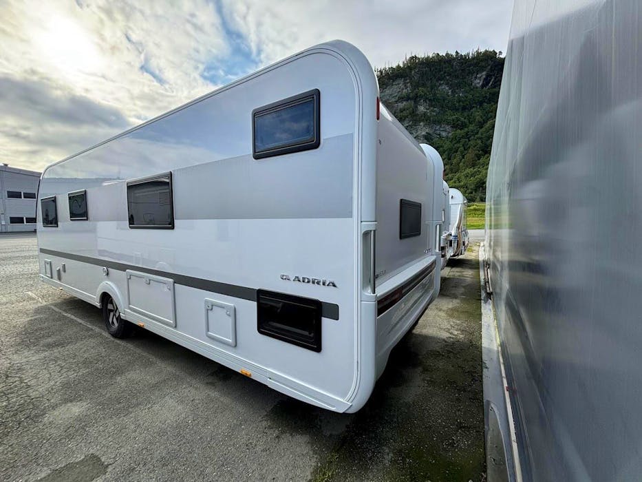 Adria Alpina 663 UK#2