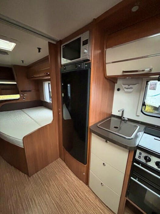 Adria Alpina 663 UK#12