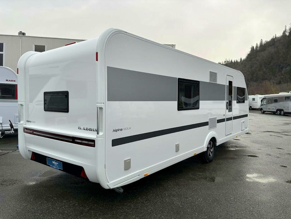 Adria Alpina 663 UK#1