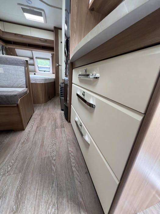 Hobby 560 KMFe De Luxe#21