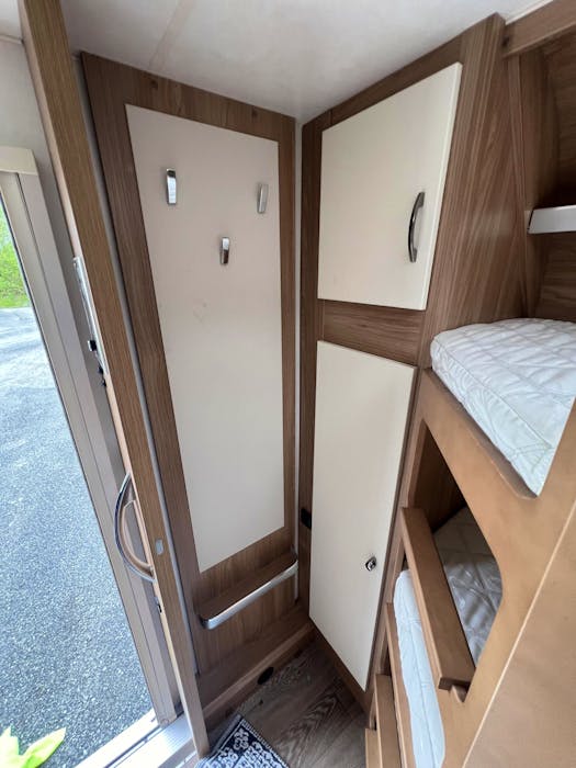 Hobby 560 KMFe De Luxe#22