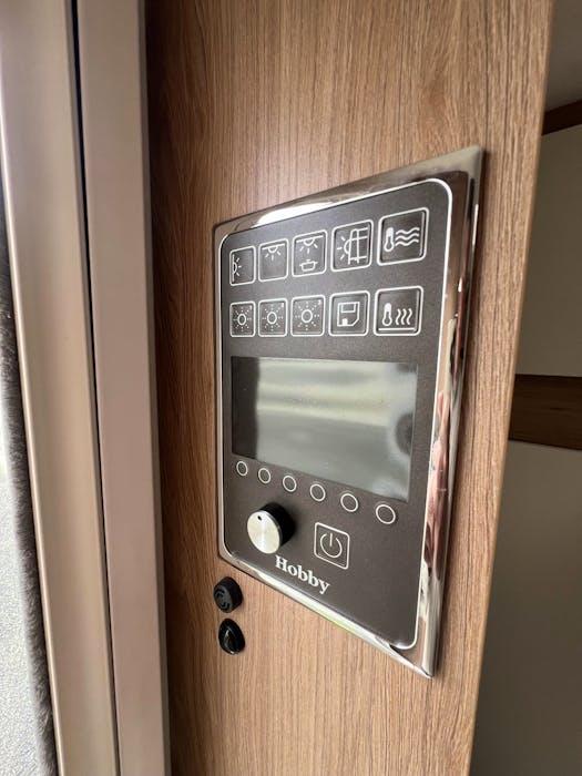 Hobby 560 KMFe De Luxe#23