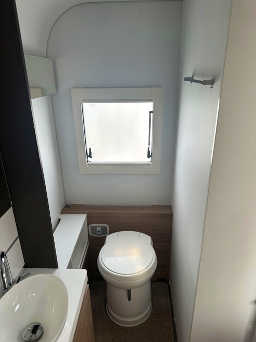 Adria Alpina 753 HK#27