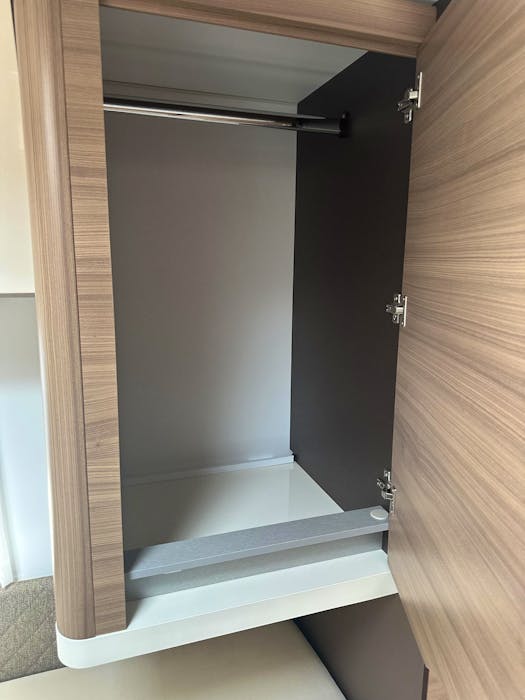 Adria Alpina 753 HK#32