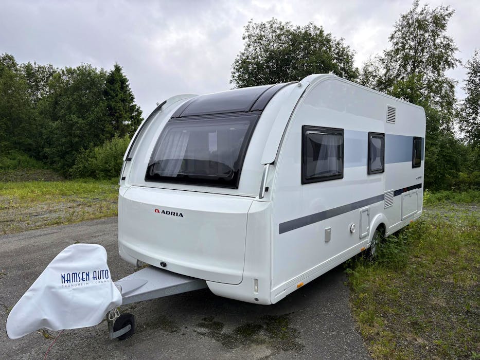 Adria Adora 502 UL 2 enkle senger / Flott sittegruppe i front / ALDE#1