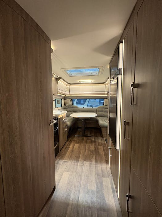 KABE ROYAL 600 GLE KS#17