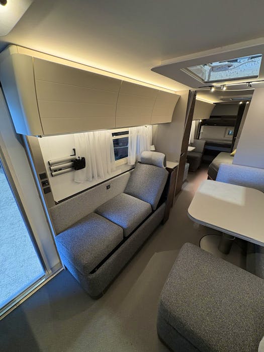 Adria Alpina 753 HK#8