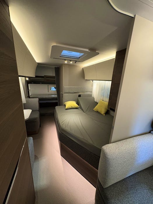 Adria Alpina 753 HK#9