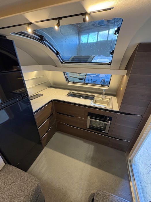 Adria Alpina 753 HK#15