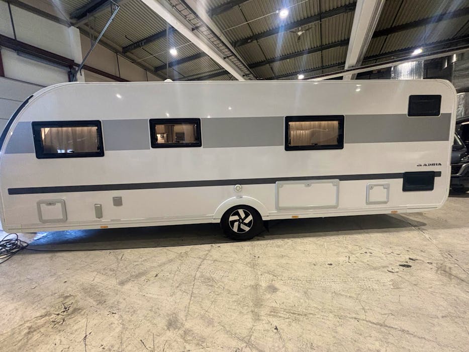 Adria Alpina 663 UK#2