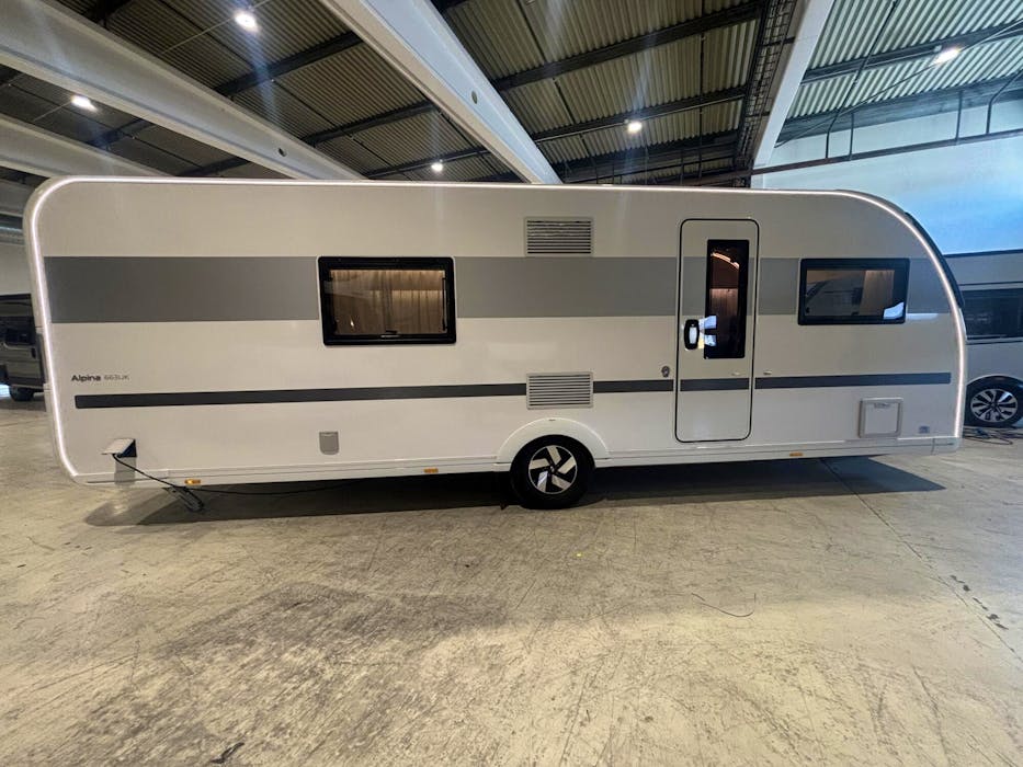 Adria Alpina 663 UK#4