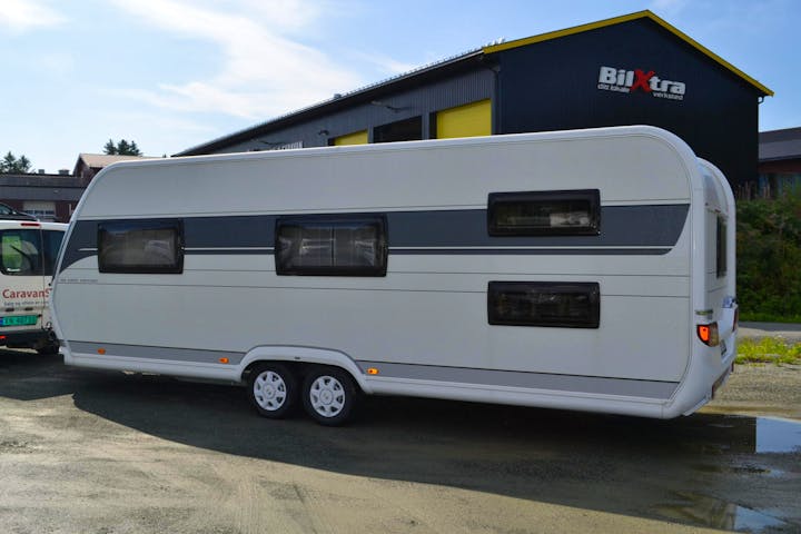 Hobby 650 KMFe De Luxe Edition