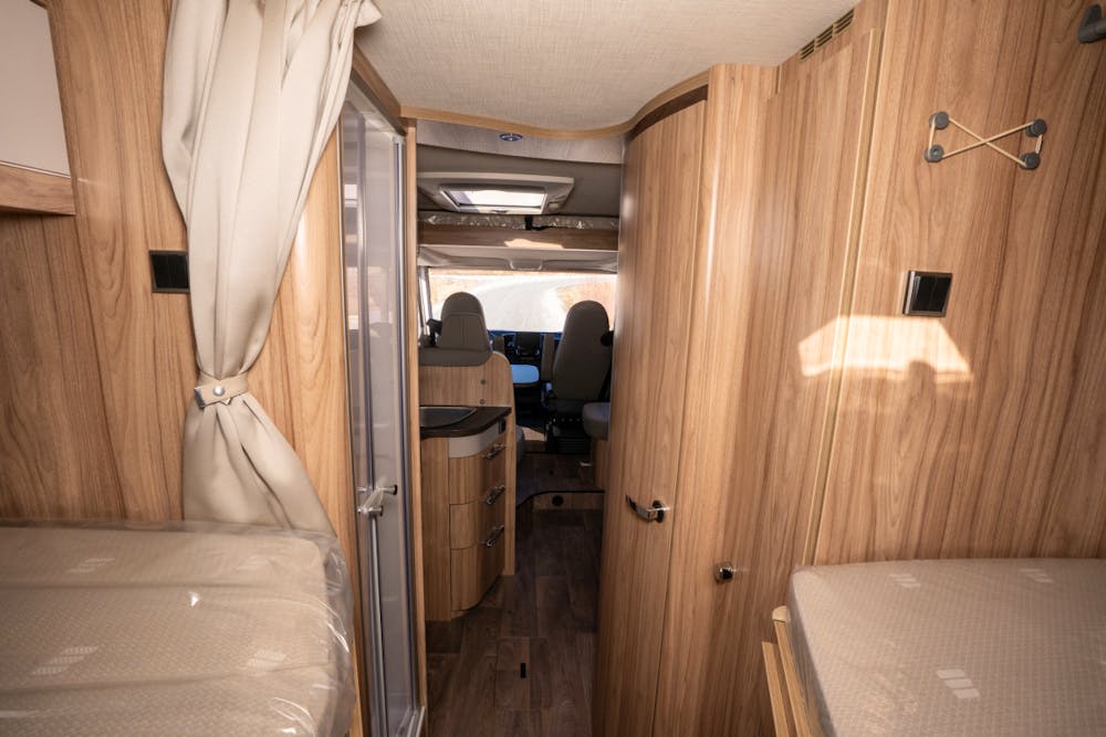 Hymer Exsis I 678 - UNDER 3500 KG - 9 TR.AUTOMAT - EL.GULVVARME - SEP.DUSJ - EKST. 12V/USB/230V UTTAK - STOR MEDIASKJERM - MULTIFUNK. RATT M.M.#35