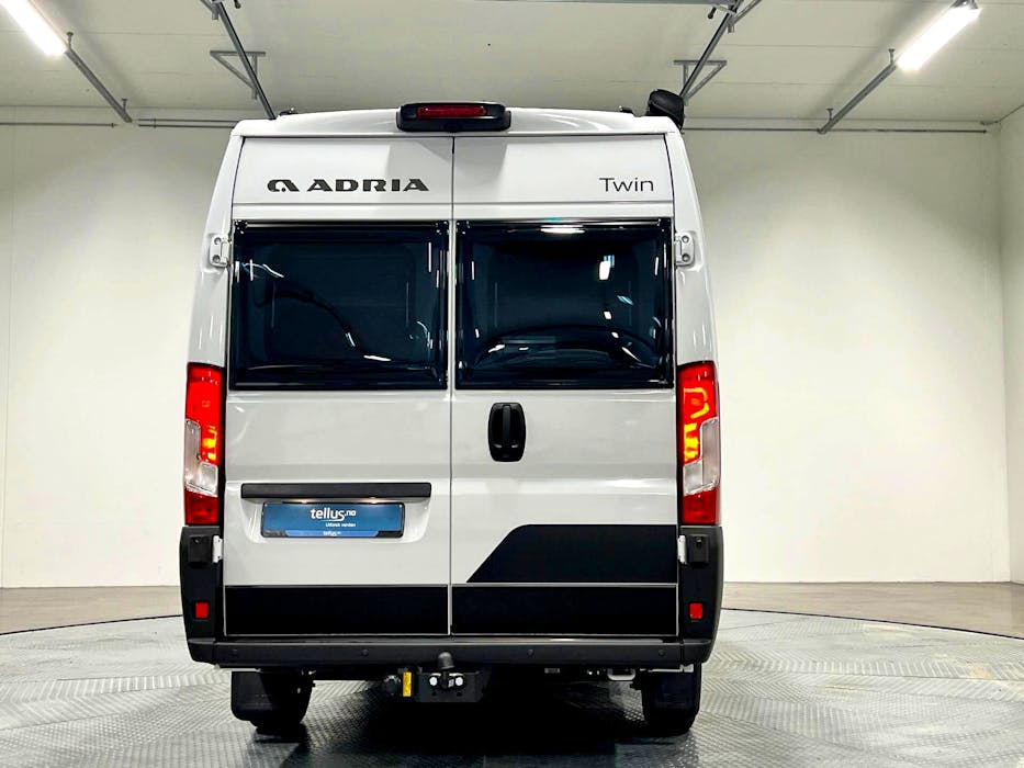 Adria Twin Supreme 640 SPB Family#4