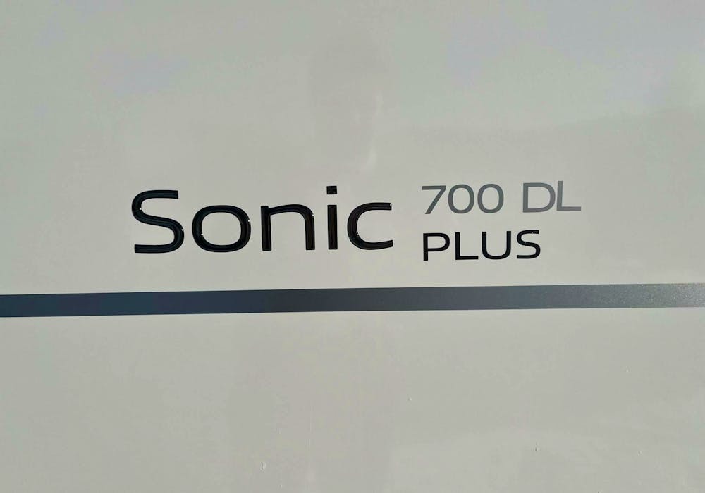 Adria Sonic Plus 700 DL - 2,2l / 180hk | AUTOMAT | FACE TO FACE | ALDE#6