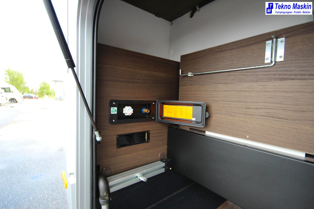 Adria CORAL Supreme 670 SLT-Alde -9 trinns Aut-Solcelle#12