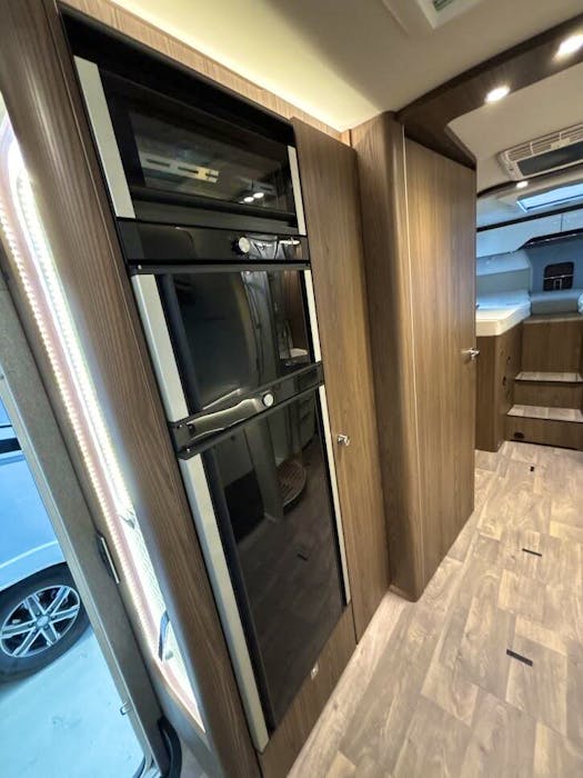 Hymer B-ML I 880#19