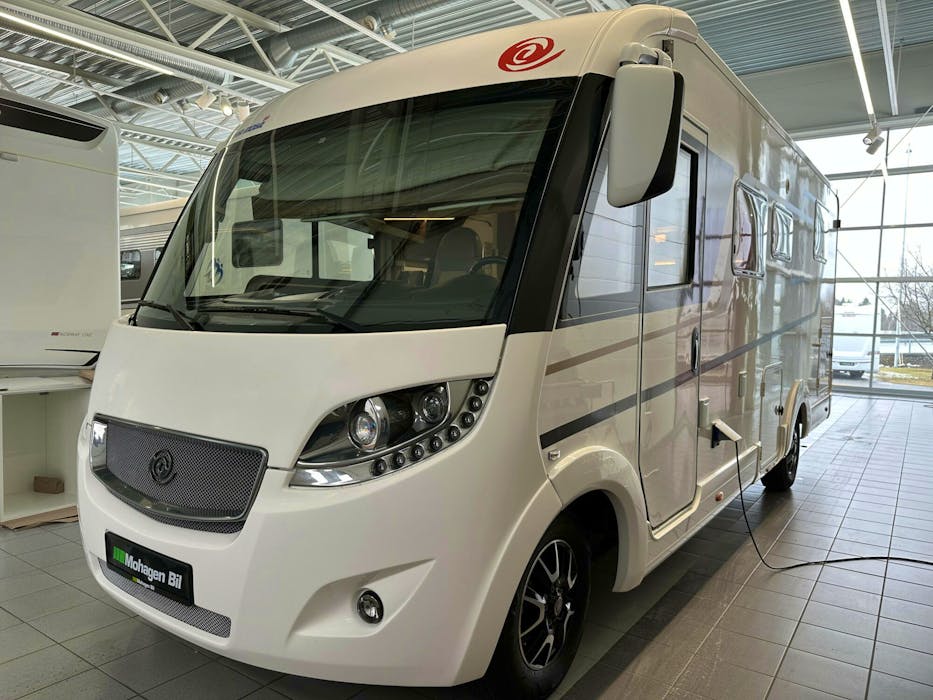 Eura Mobil Integra line 695 QB Automat 150HK#1