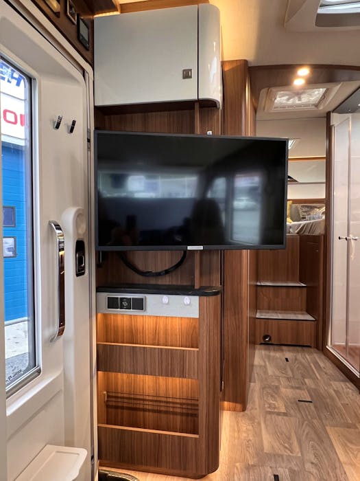 Hymer B-MC I 680#42