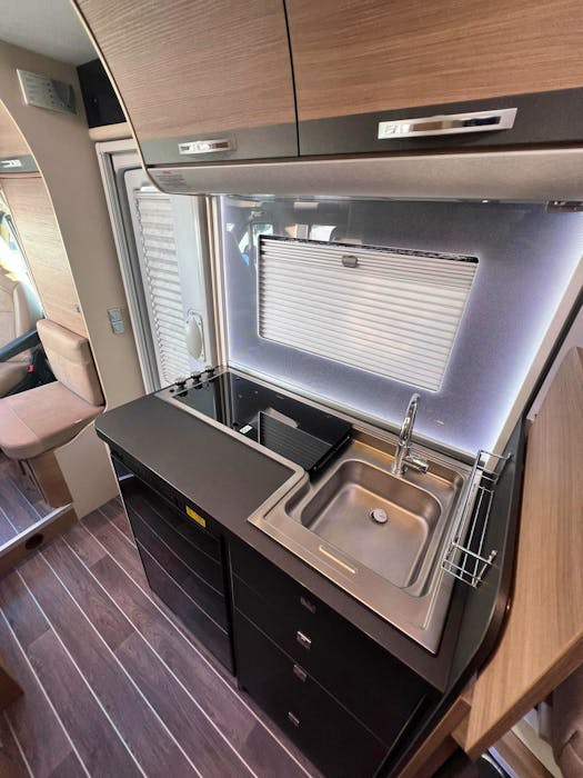 Adria Compact SLS#16