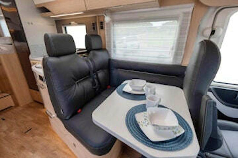 Hymer BMC-I 600 White Line#28