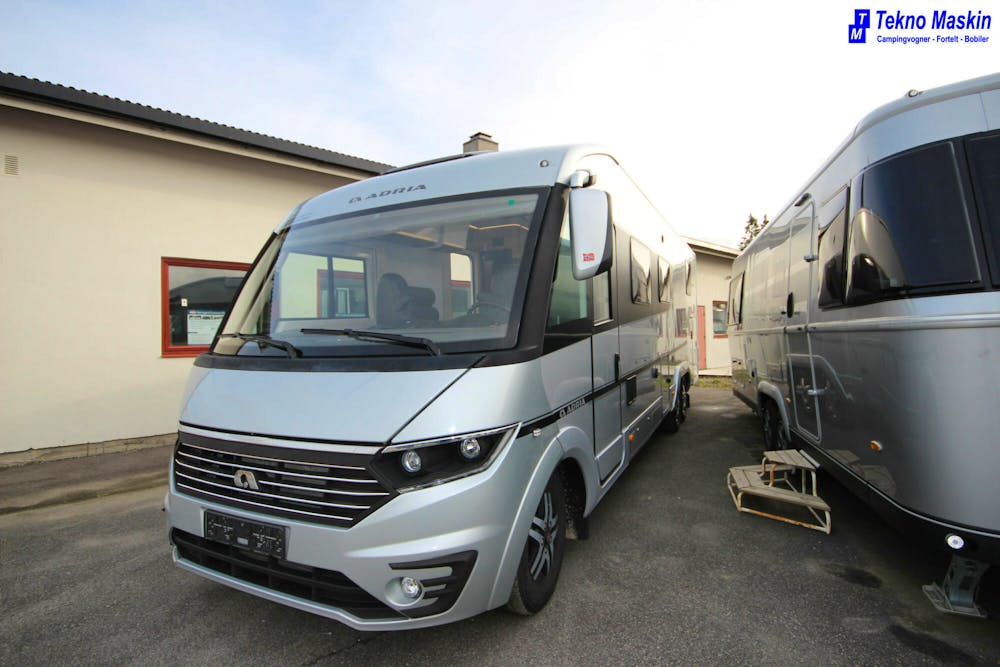 Adria SUPREME 810SC 9 Trinn Aut  Hydrauliske støtteben-Aircon i bodel#0