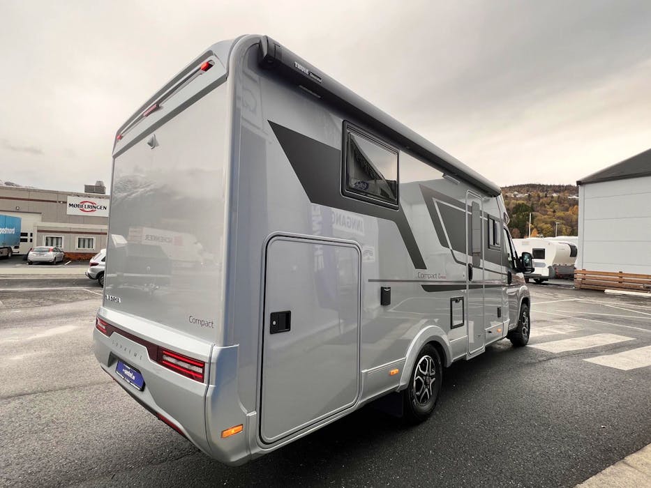Adria Compact Supreme DL#8