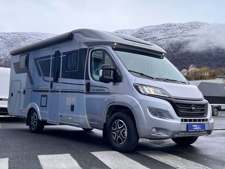 Adria Compact Supreme DL#10