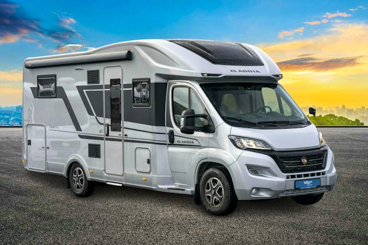 Adria CORAL 670 DC