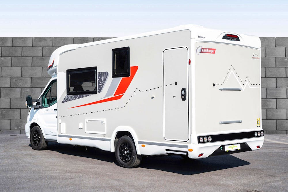 Challenger 240 OPEN EDITION Ford 170 hk 2,0L automat#5