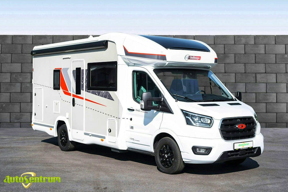 Challenger 240 OPEN EDITION Ford 170 hk 2,0L automat#0