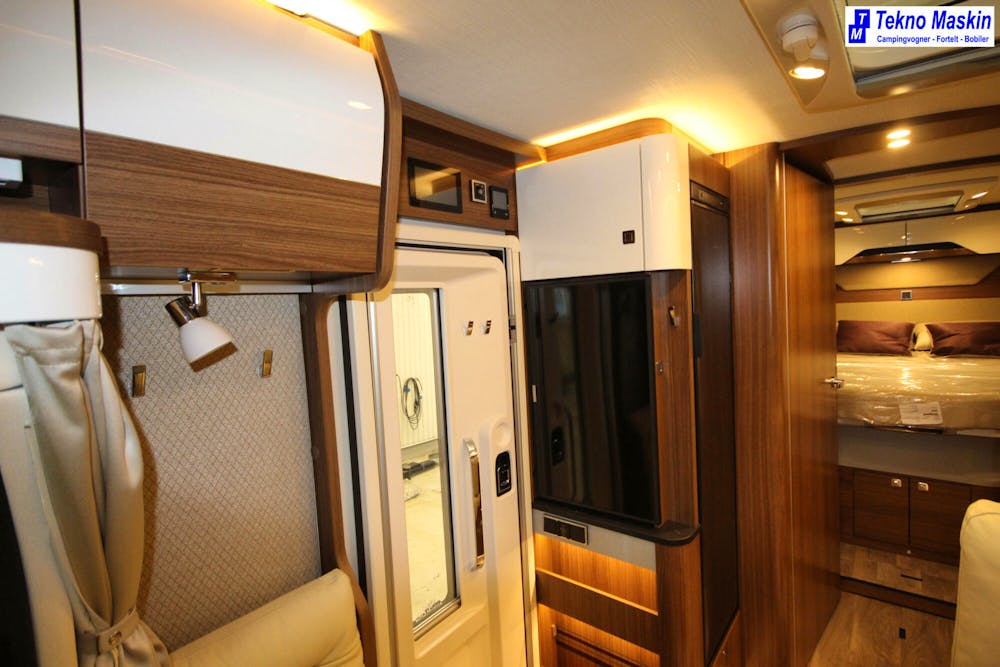 Hymer BMC-T690 170 HK-Qeenbed-Alde#4