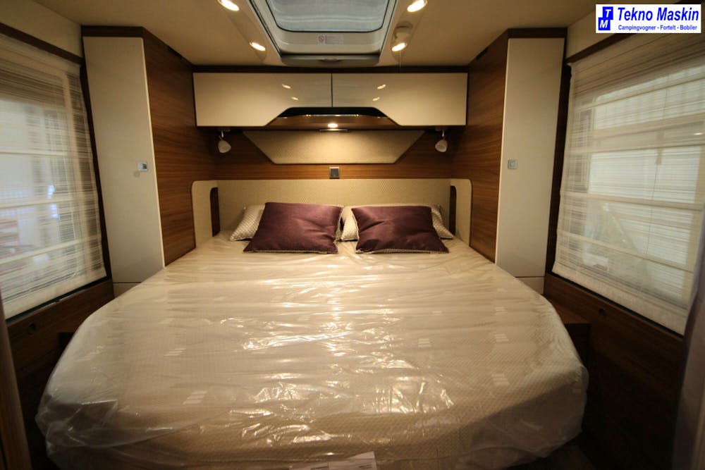 Hymer BMC-T690 170 HK-Qeenbed-Alde#8