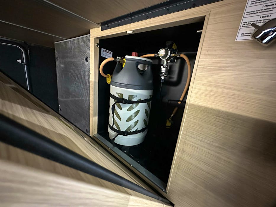 Niesmann+Bischoff Bischoff Smove 7,4E Automat 150HK#6