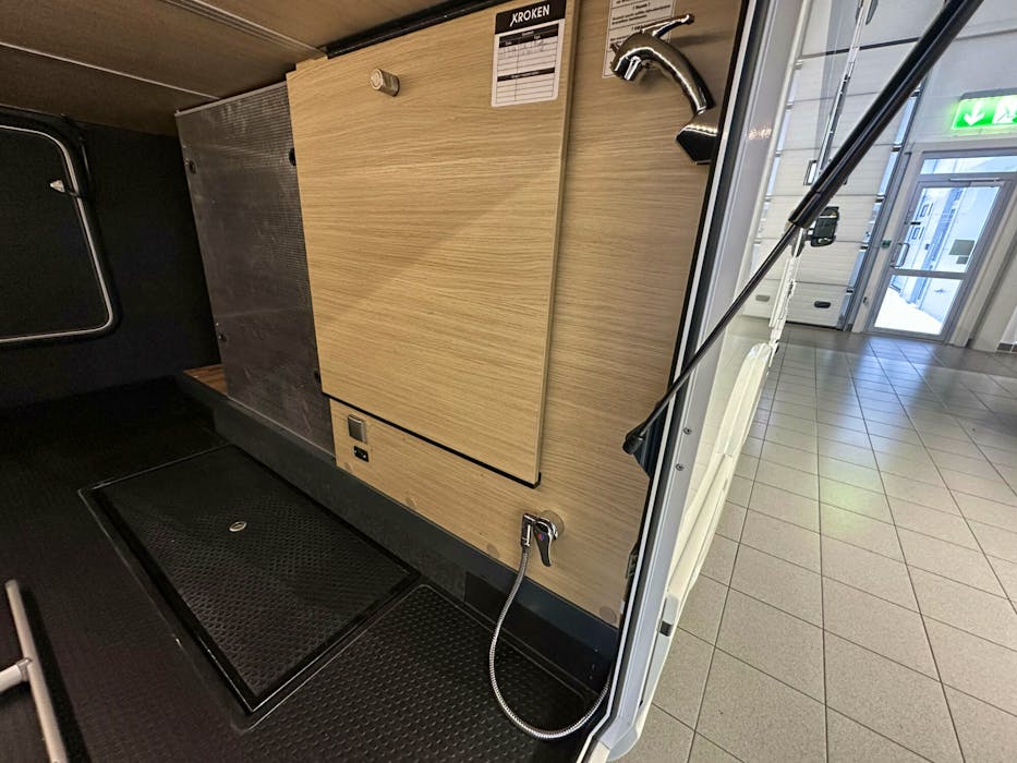 Niesmann+Bischoff Bischoff Smove 7,4E Automat 150HK#7