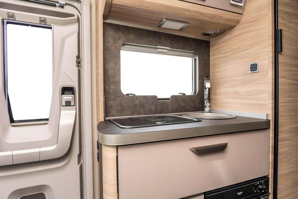 Knaus VAN TI PLUS 650 MEG PLATINUM#26
