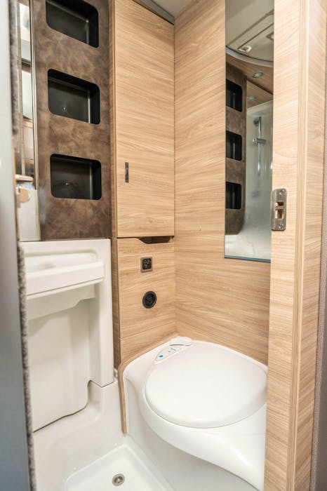 Knaus VAN TI PLUS 650 MEG PLATINUM#32