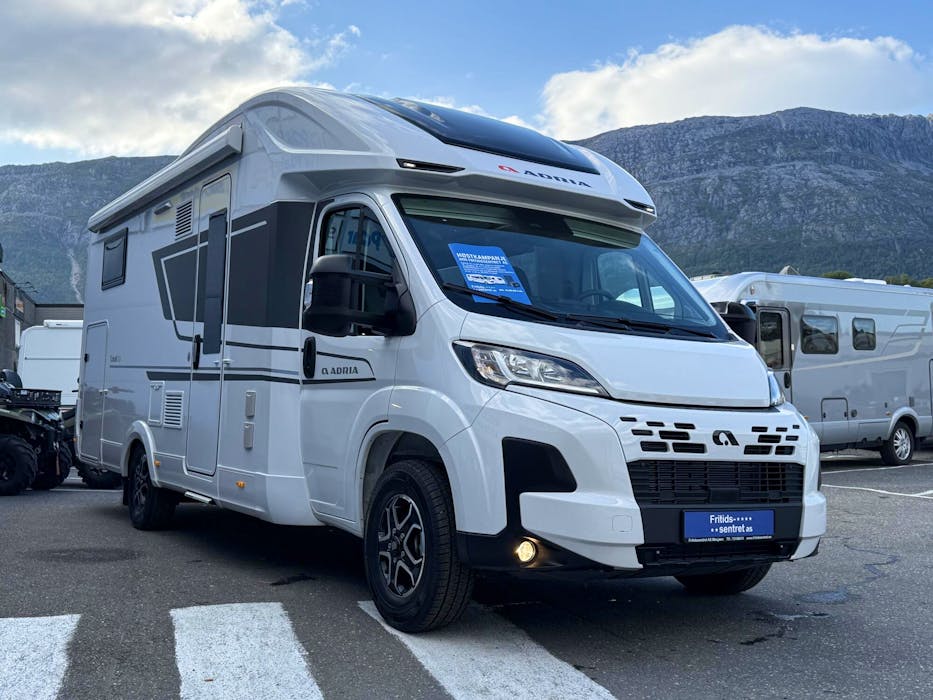 Adria Coral Axess 670 SL#2