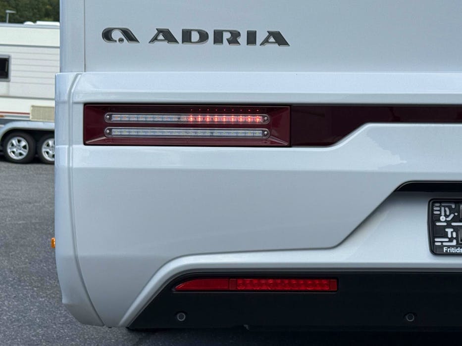 Adria Coral Axess 670 SL#10