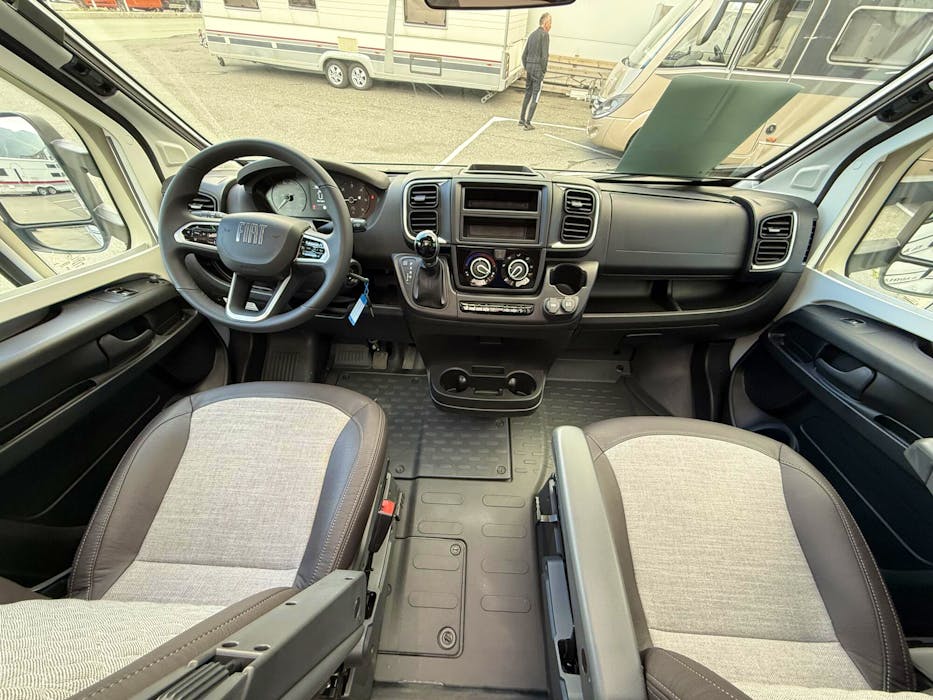 Adria Coral Axess 670 SL#12