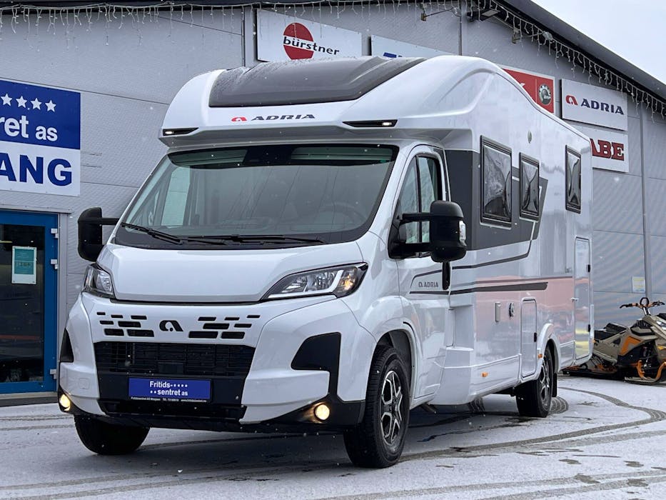 Adria Coral Axess 670 SL#1
