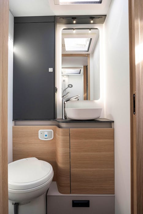 Adria coral 670sl#26