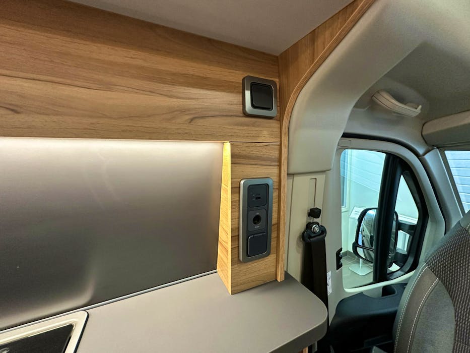 KABE Affinity Camper Van Duo 180HK Automat#17
