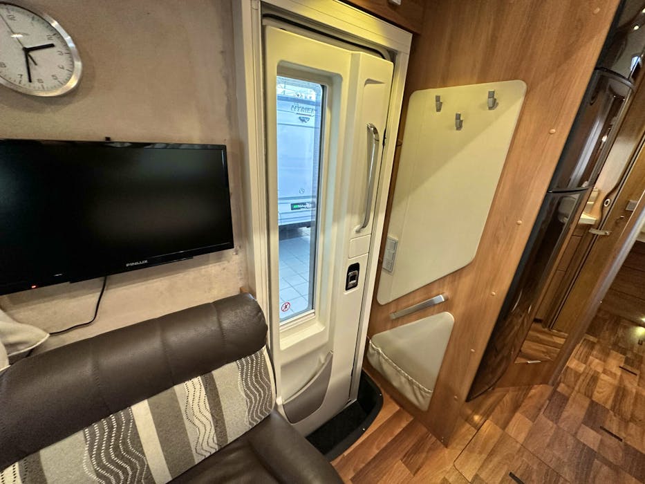 Hymer StarLine B 690 Mercedes Benz 190HK Automat Bakhjulsdrift Godt Utstyrt!#22