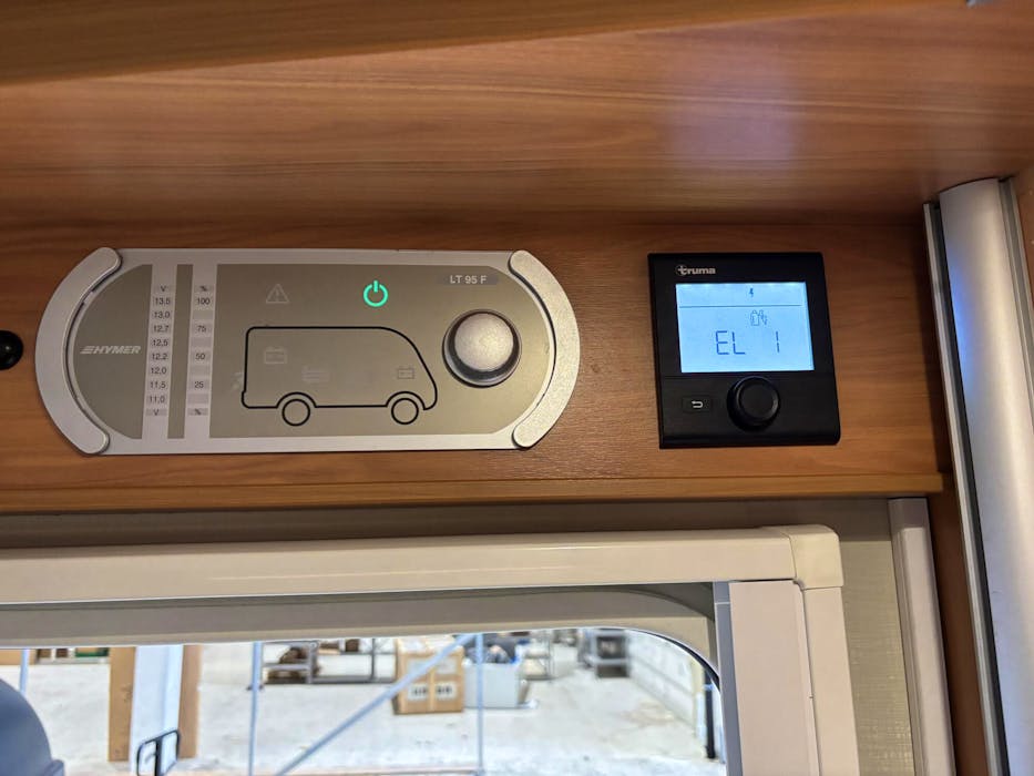 Hymer EX 698#22