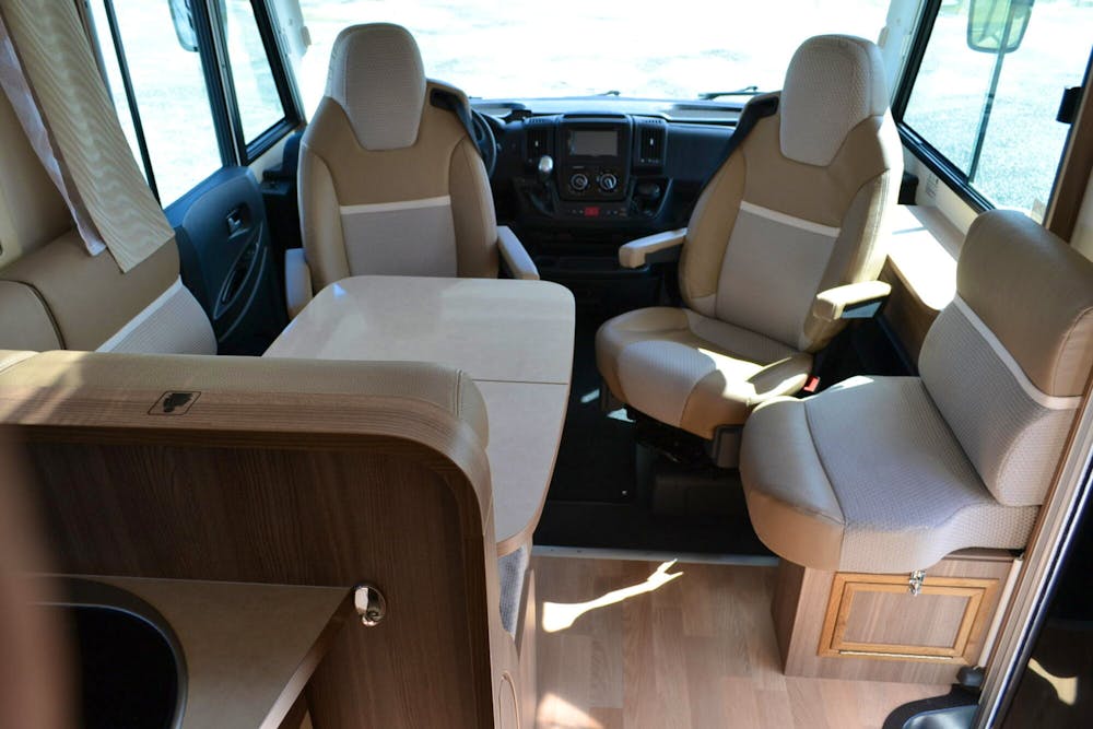 Rapido S8 855 F#13