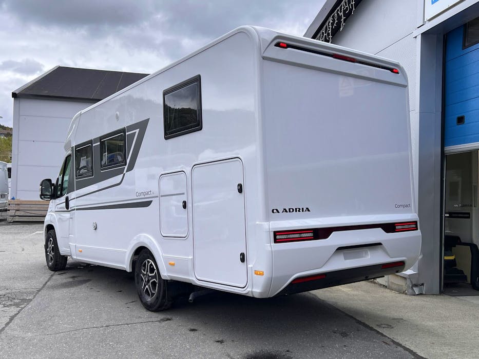 Adria Compact DL#7