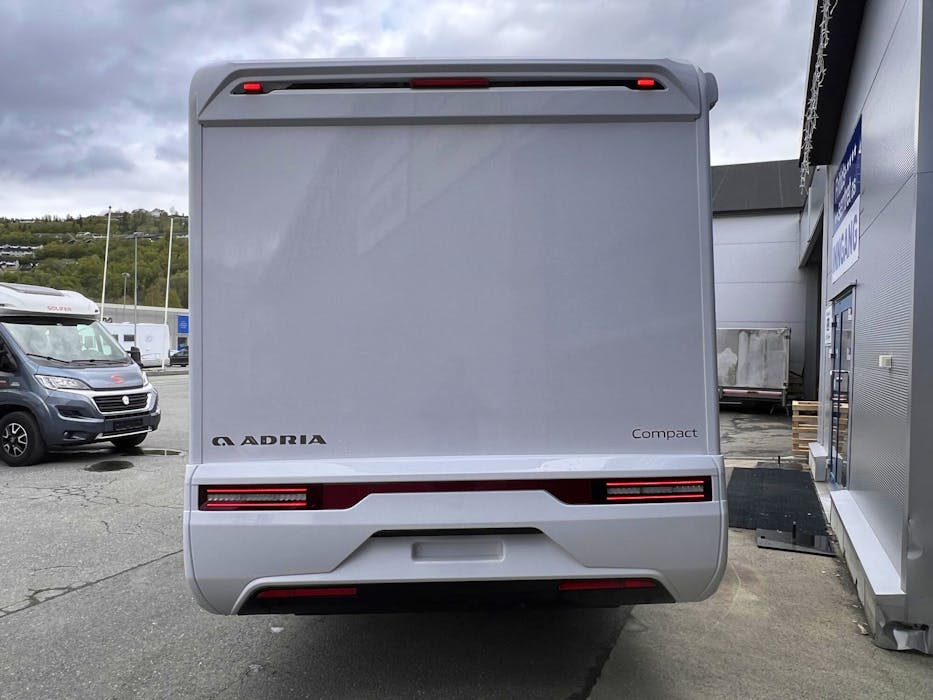 Adria Compact DL#8
